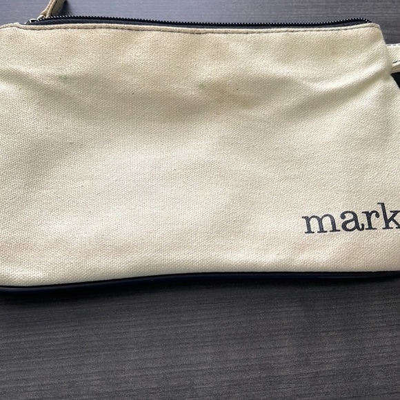 Lot of 2 make up bags - Picture 4 of 5